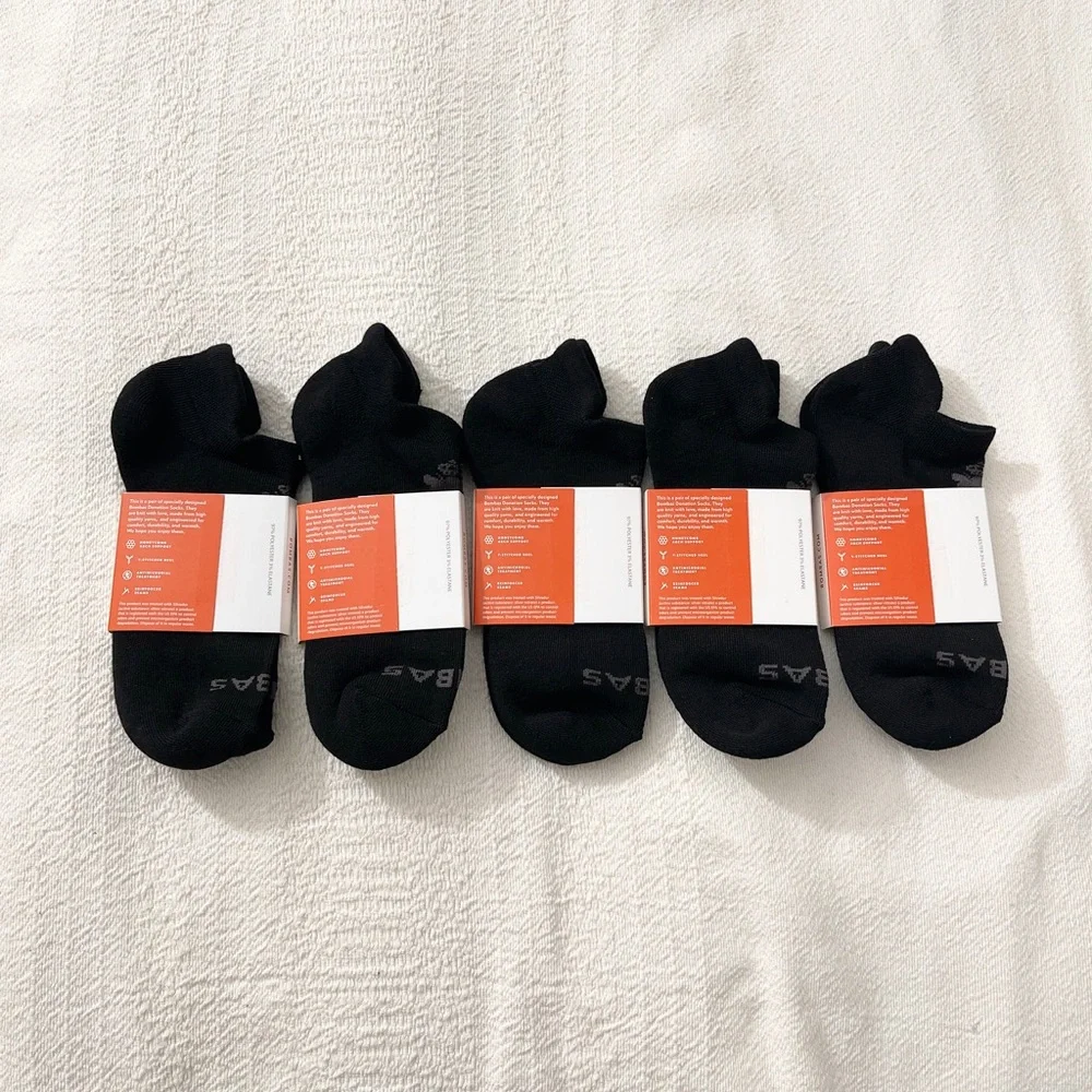NWT Bombas 5 Pairs Bundle Pack Ankle Socks Size Medium
